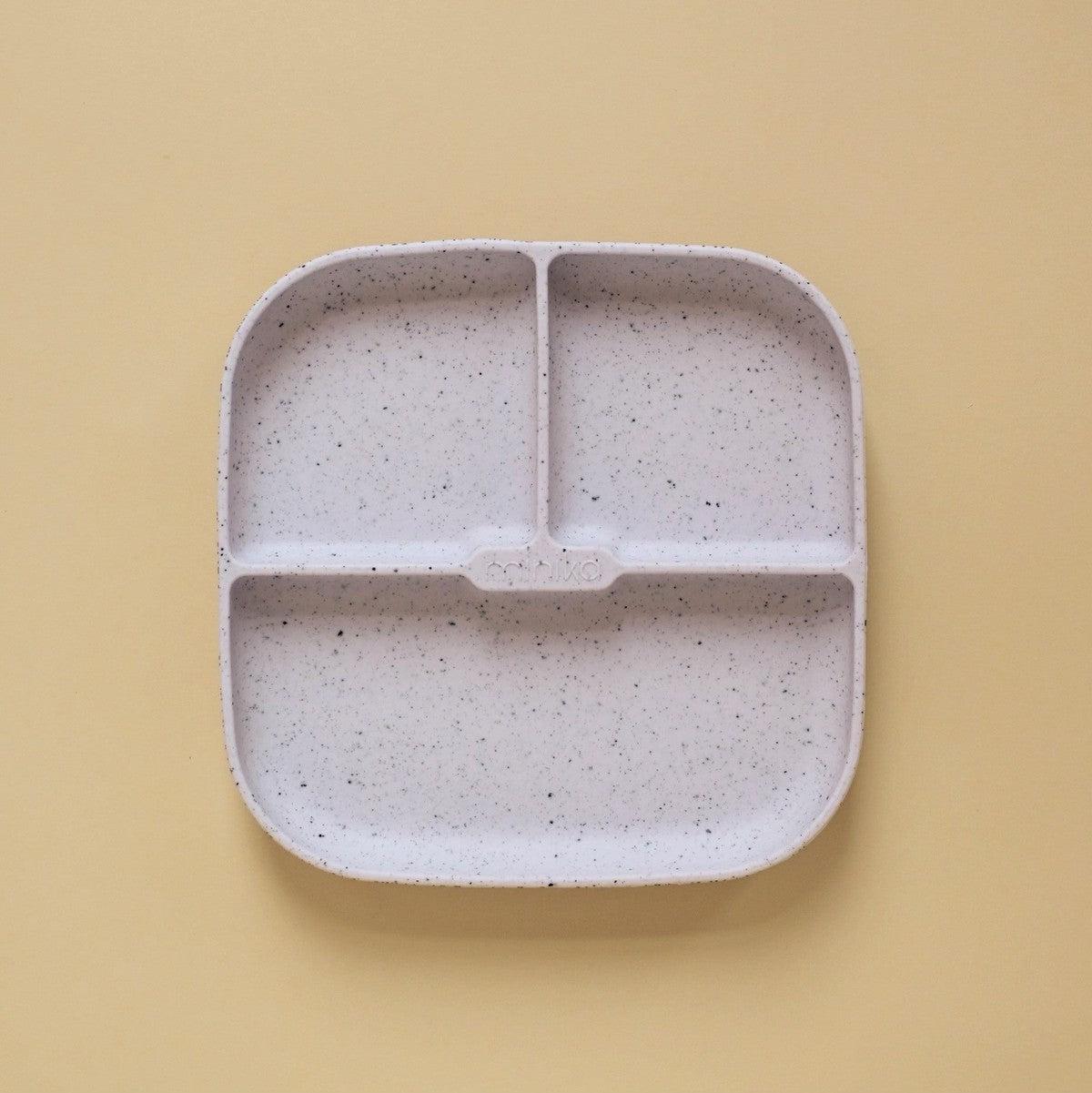 Assiette à succion en silicone-Minika-Boutique LeoLudo