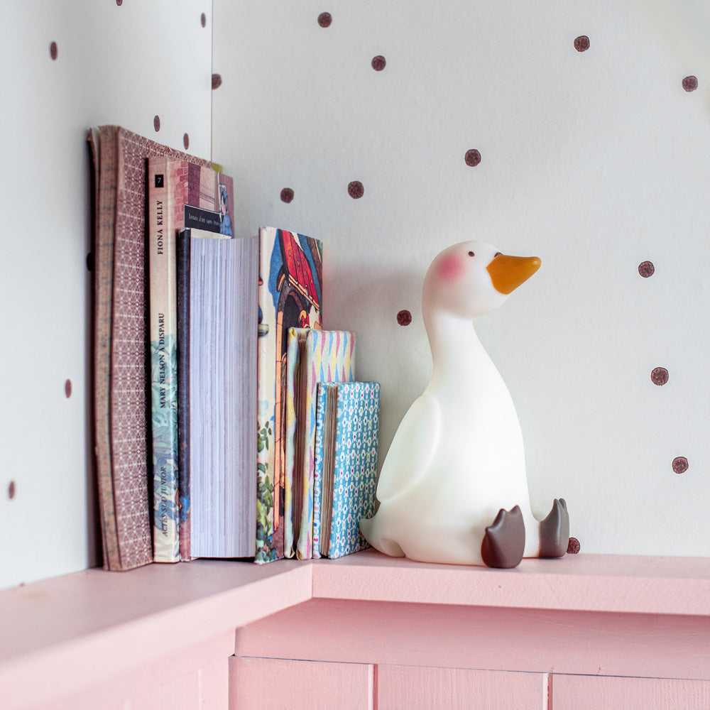 Veilleuse portable Cygne : Lumière chaude, autonomie 15h, recharge USB rapide. Parfait compagnon nocturne pour bébé !