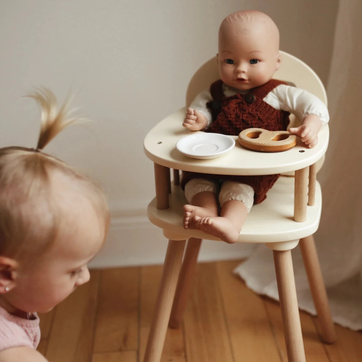 Chaise haute pour poupée en bois – Kinderfeets - Accessoires poupée - Boutique LeoLudo - Kinderfeets