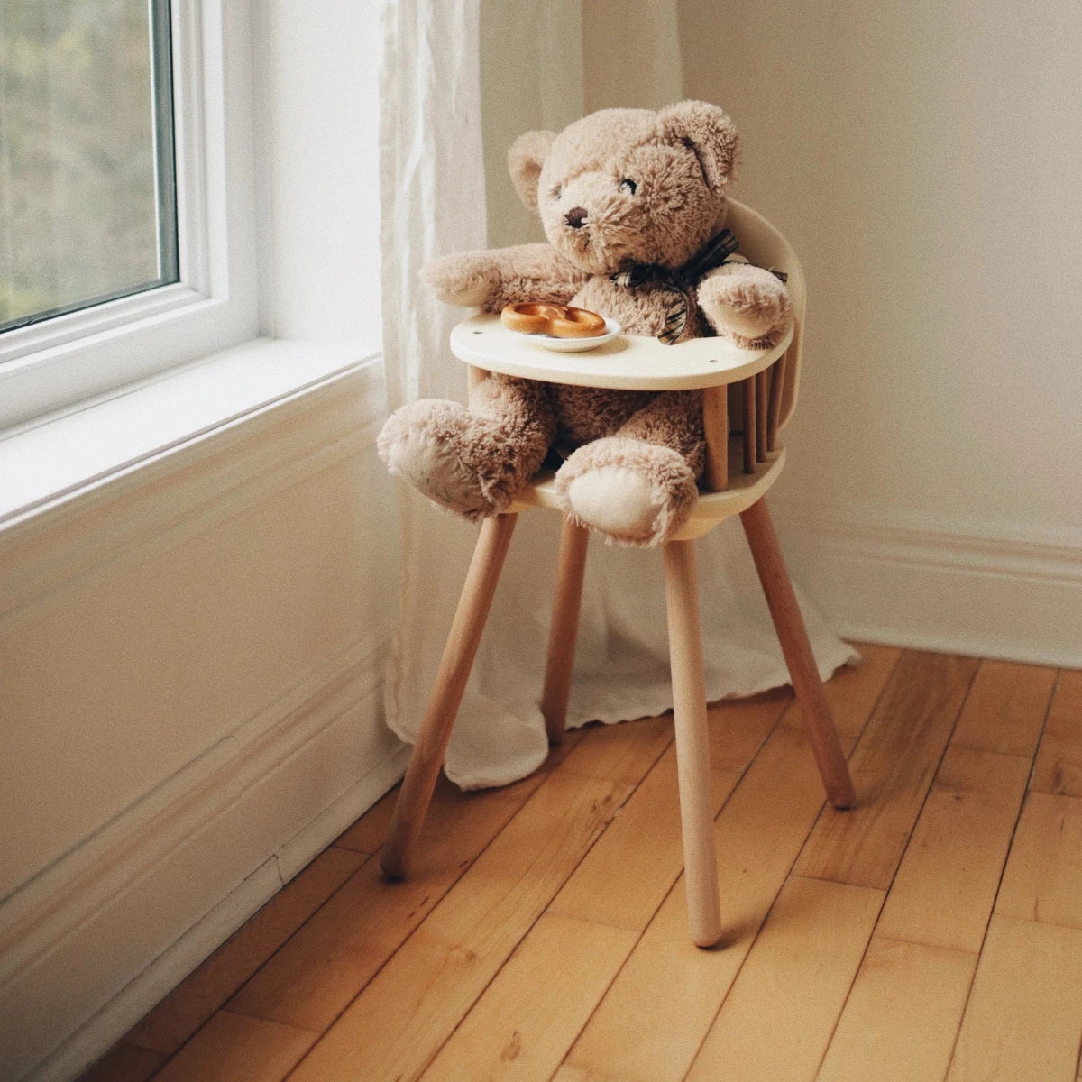 Chaise haute pour poupée en bois – Kinderfeets - Accessoires poupée - Boutique LeoLudo - Kinderfeets
