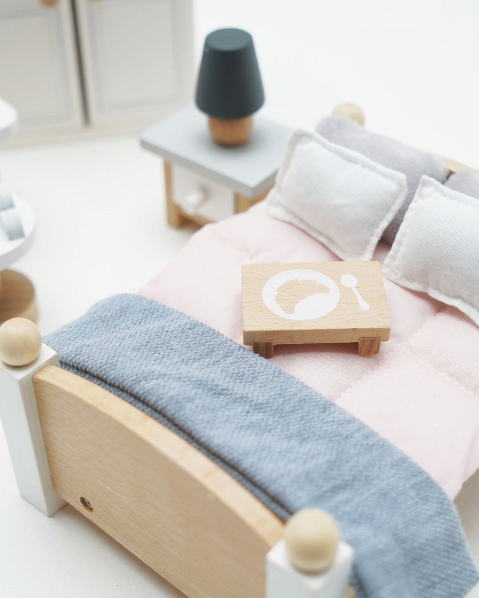 Chambre à coucher des parents Daisylane - Accessoires de maison de poupées - Boutique LeoLudo - Le Toy Van