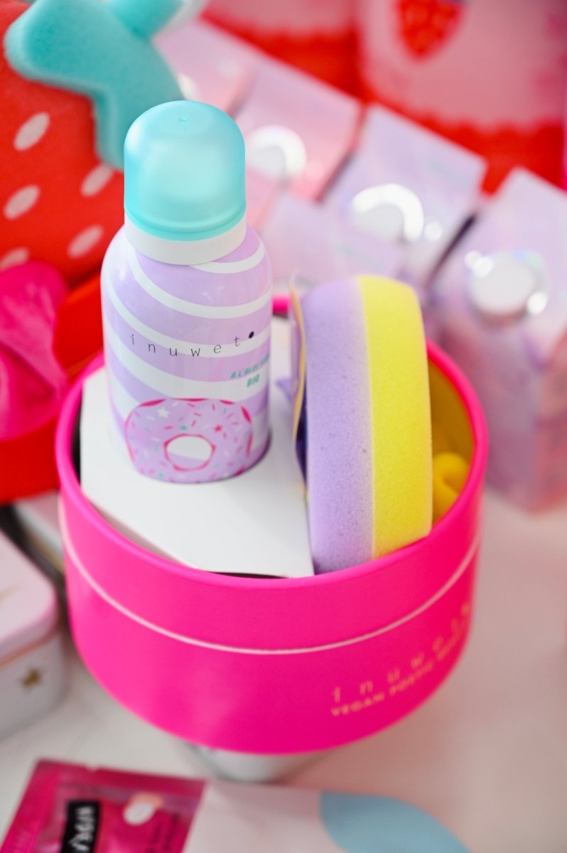 Coffret mousse de douche et accessoires " fun bath box" -Pour le bain- Boutique LeoLudo-inuwet
