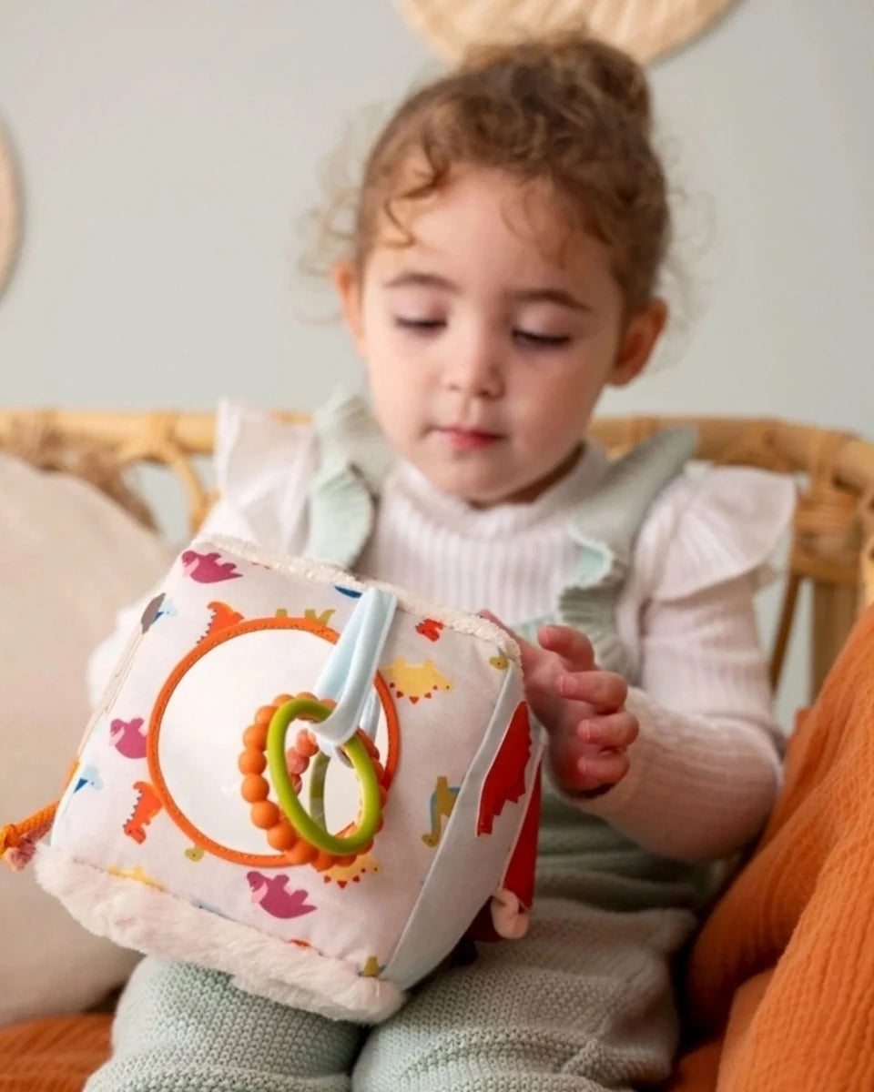 Cube d'activités sensorielles en tissu - Dino - Jouets d'éveil - Boutique LeoLudo - Little Big Friends