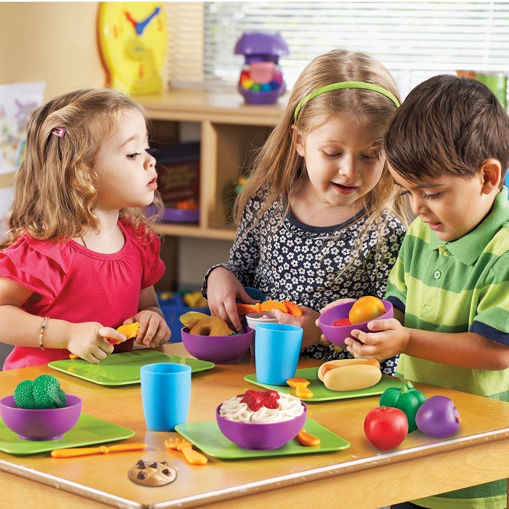 Ensemble de cuisine New Sprouts pour salle de classe - Jouets d'imitation - Boutique LeoLudo - Learning Resources