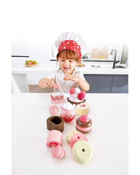 Ensemble desserts aux fraises en bois - Jouets d'imitation - Boutique LeoLudo - Hape