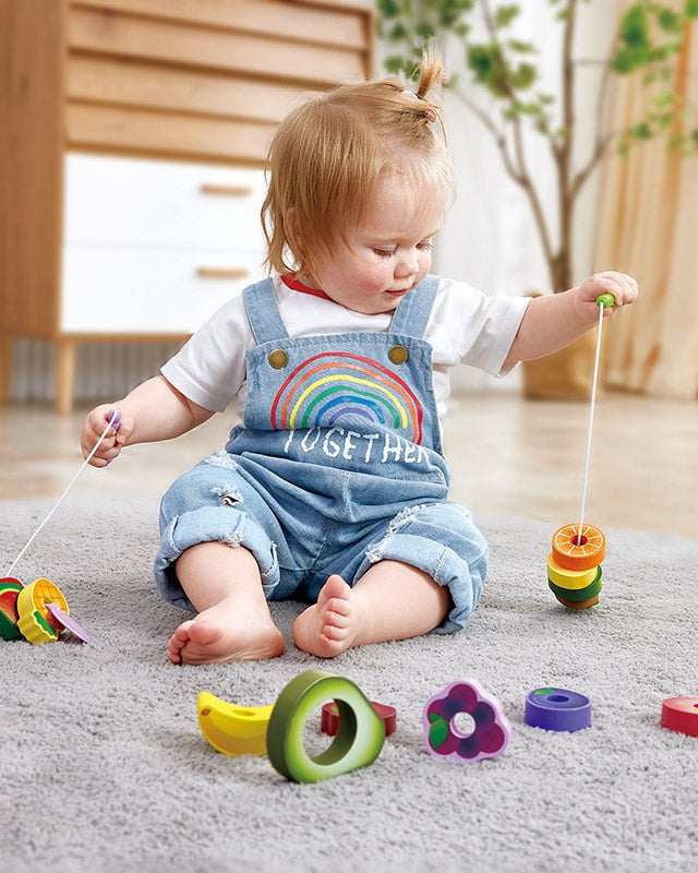 Festin de fruits de chenille - Jeux de motricité fine - Boutique LeoLudo - Hape