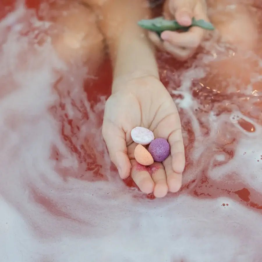 Funky Fish Food — Sels de bain moussants Swoon Maroon avec figurine marine - Jouets de bain - Boutique LeoLudo - Loot