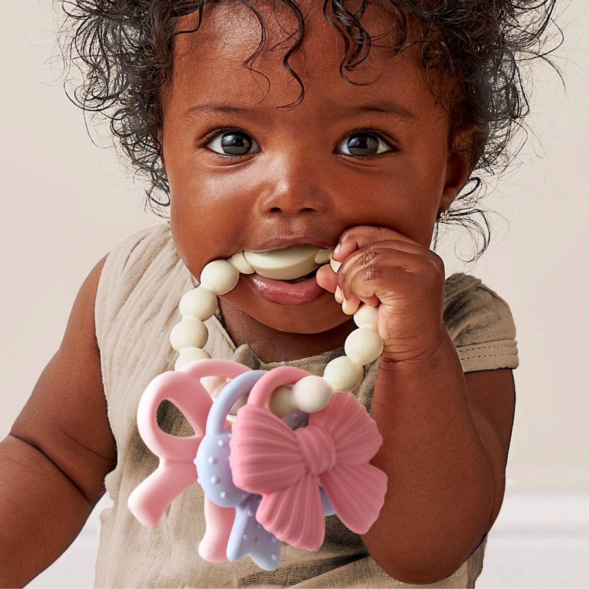 Itzy Trio™ - Trio de dentition sensoriel -Jouets d'éveil- Boutique LeoLudo-Itzy Ritzy Canada