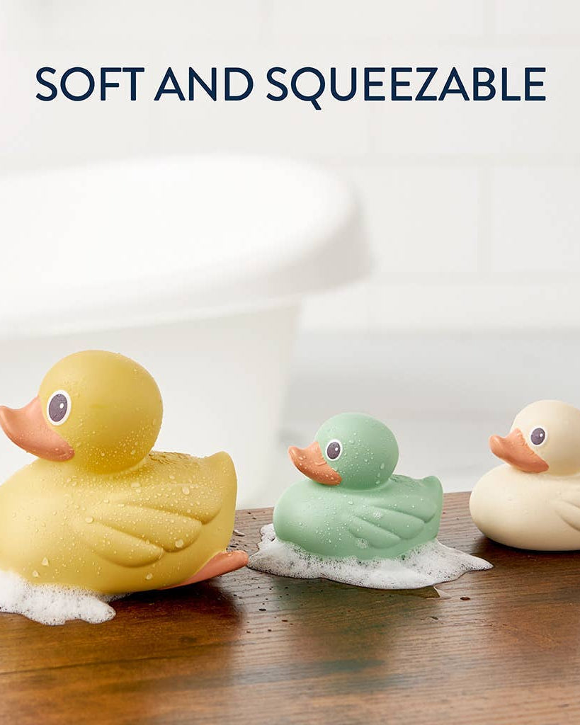 Jouets de bain bébé – Itzy Ducky Family™ - Jouets de bain - Boutique LeoLudo - Itzy Ritzy Canada