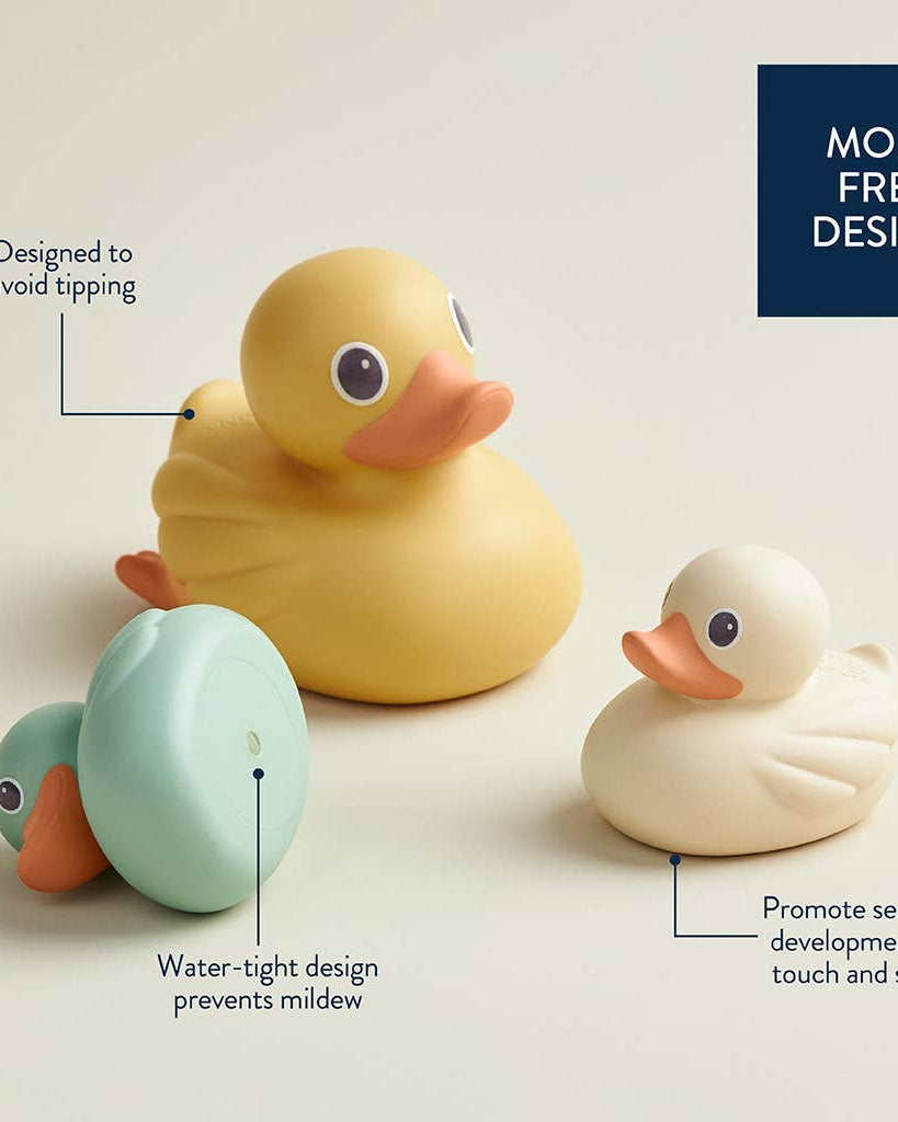 Jouets de bain bébé – Itzy Ducky Family™ - Jouets de bain - Boutique LeoLudo - Itzy Ritzy Canada
