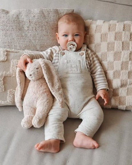 Lapin Rose Moonie – Peluche sonore biologique avec veilleuse - Jouets d'éveil - Boutique LeoLudo - moonie