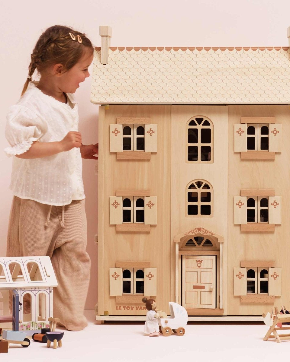 Maison de poupée en bois naturel - Maisons de poupée - Boutique LeoLudo - Le Toy Van