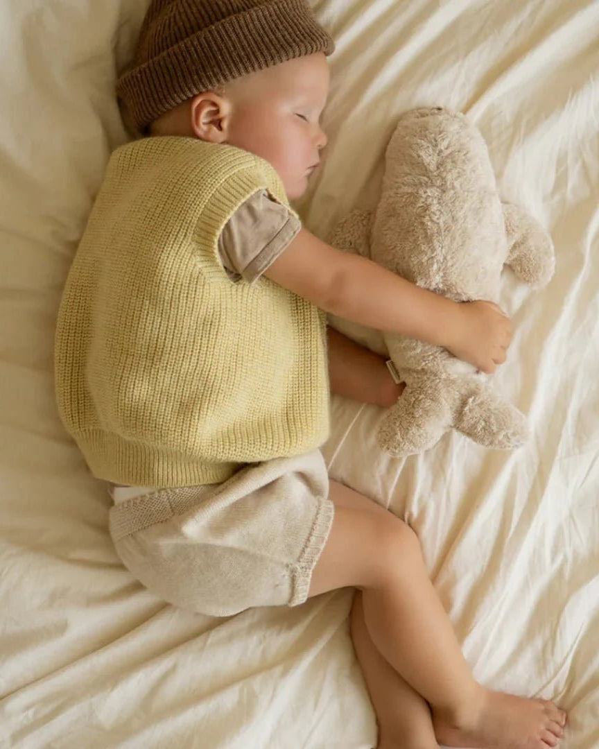Phoque Moonie sable – Peluche apaisante biologique avec veilleuse - Jouets d'éveil - Boutique LeoLudo - moonie