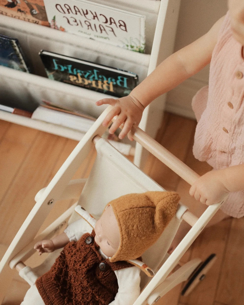 Poussette pour poupée en bois – Kinderfeets - Accessoires poupée - Boutique LeoLudo - Kinderfeets