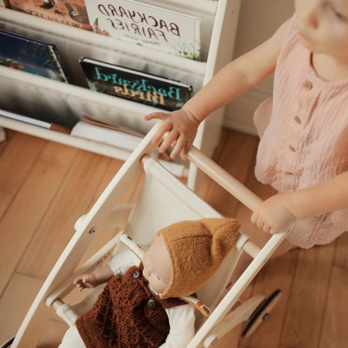 Poussette pour poupée en bois – Kinderfeets - Accessoires poupée - Boutique LeoLudo - Kinderfeets
