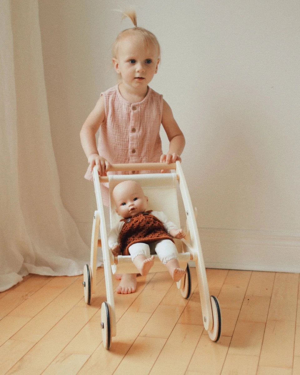 Poussette pour poupée en bois – Kinderfeets - Accessoires poupée - Boutique LeoLudo - Kinderfeets
