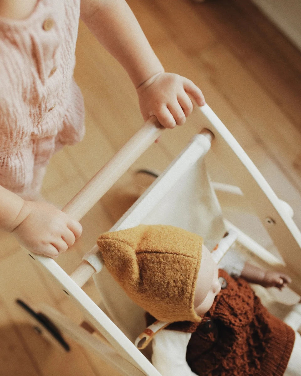 Poussette pour poupée en bois – Kinderfeets - Accessoires poupée - Boutique LeoLudo - Kinderfeets