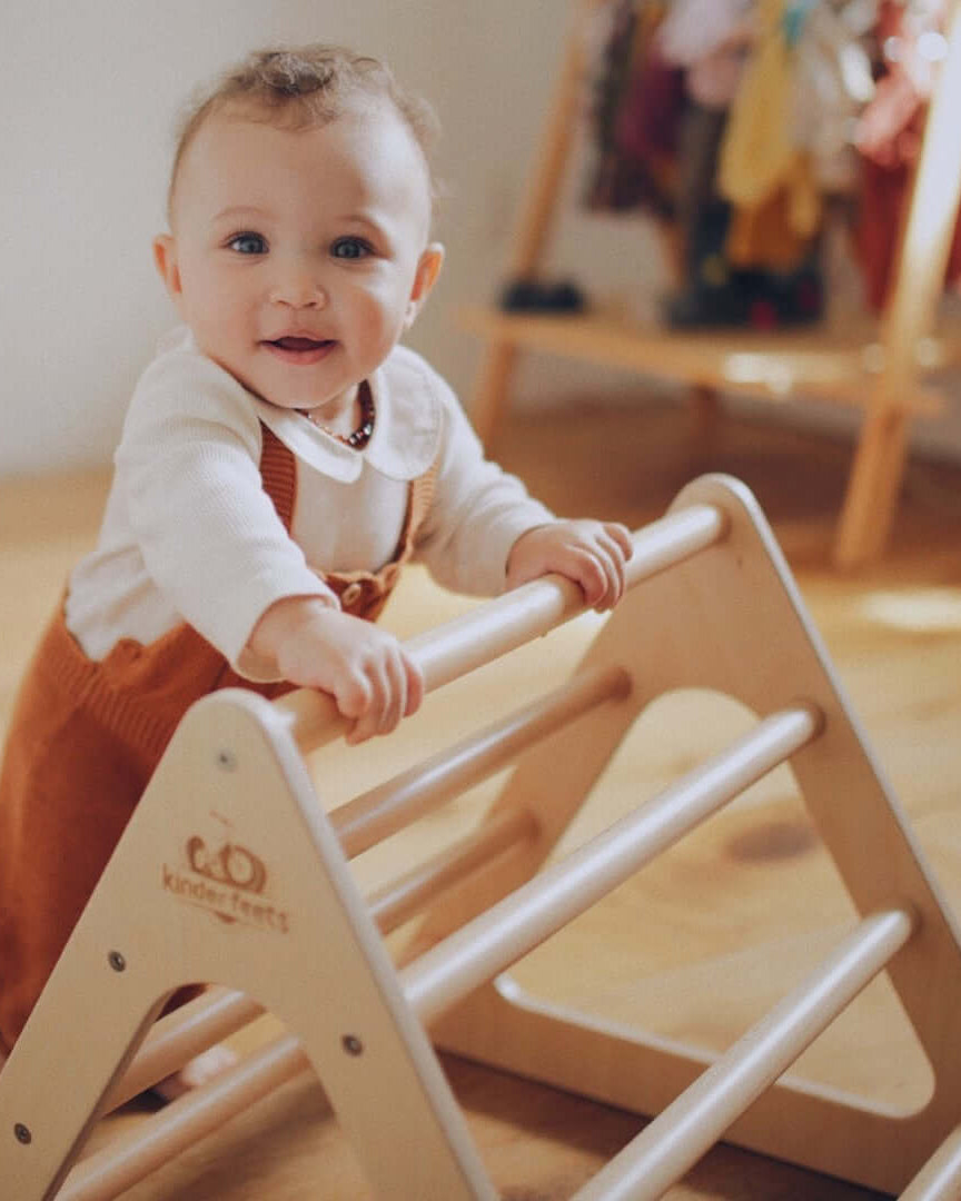Pyramide d'escalade Pikler Triangle (medium) - Jeu actif - Boutique LeoLudo - Kinderfeets