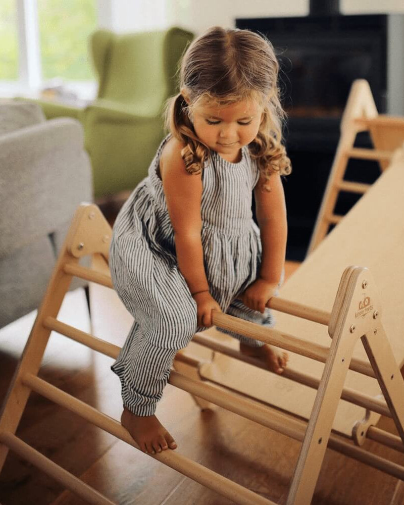 Pyramide d'escalade Pikler Triangle (medium) - Jeu actif - Boutique LeoLudo - Kinderfeets