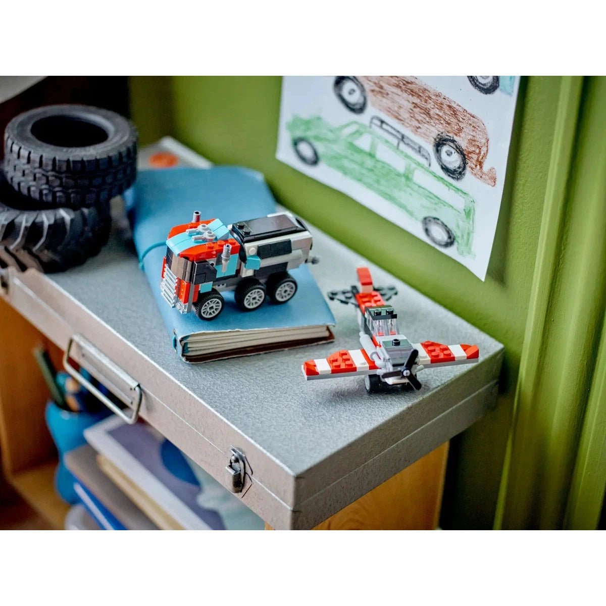 Remorque à plateforme avec hélicoptère (270 pcs) - Jeux de construction - Boutique LeoLudo - LEGO