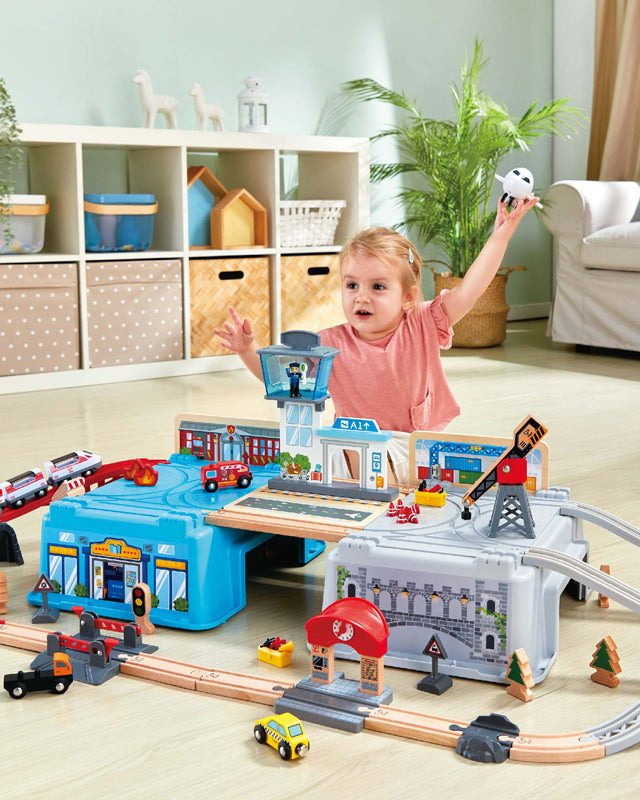 Seau Super Cityscape Transport (80 pcs) - Ensembles de jeu - Boutique LeoLudo - Hape