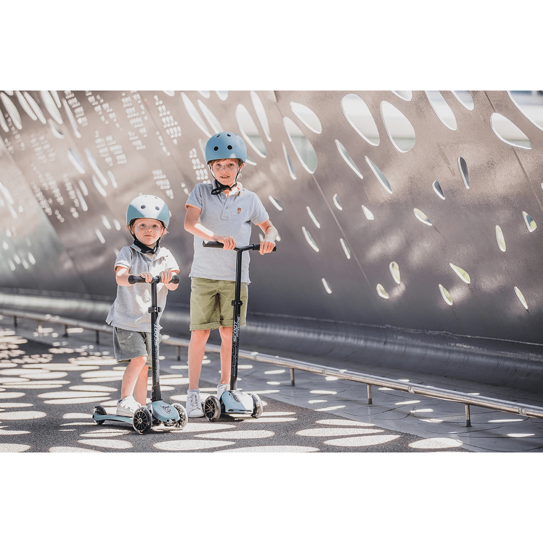 Trottinette Highwaykick 3 avec LED - Bleu Acier - Jeux d'extérieur - Boutique LeoLudo - Scoot & Ride