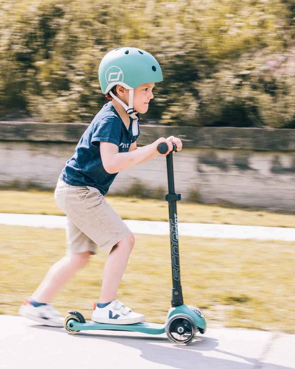 Trottinette Highwaykick 3 avec LED - Vert forêt -Jeux d'extérieur- Boutique LeoLudo-Scoot & Ride