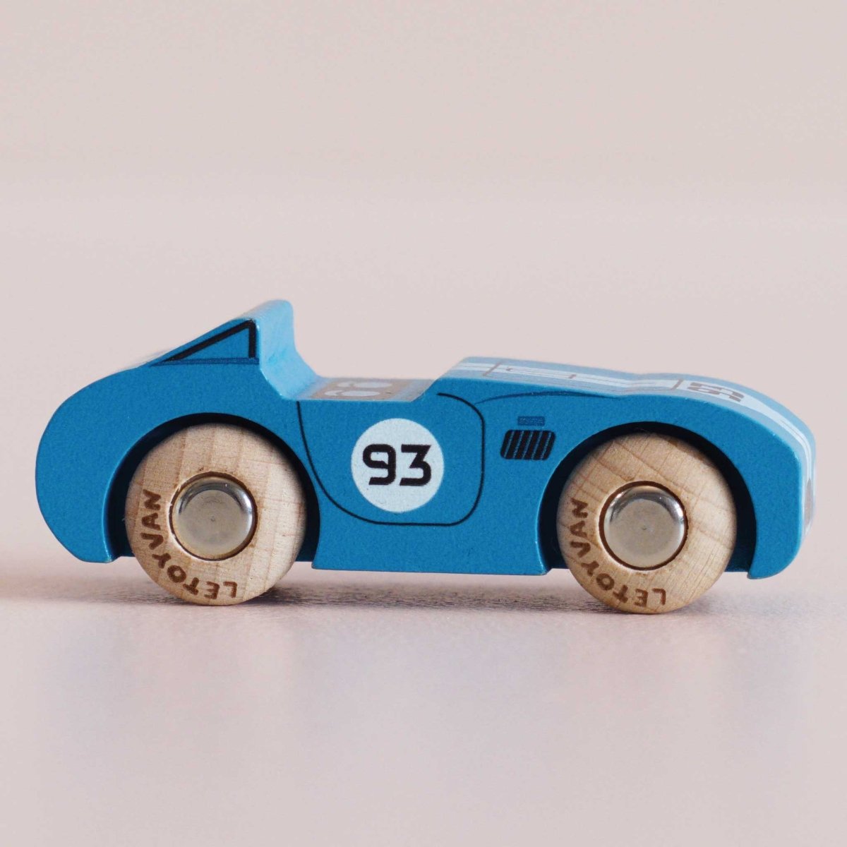 Voiture de course en bois Coby -Véhicules de jeu- Boutique LeoLudo-Le Toy Van