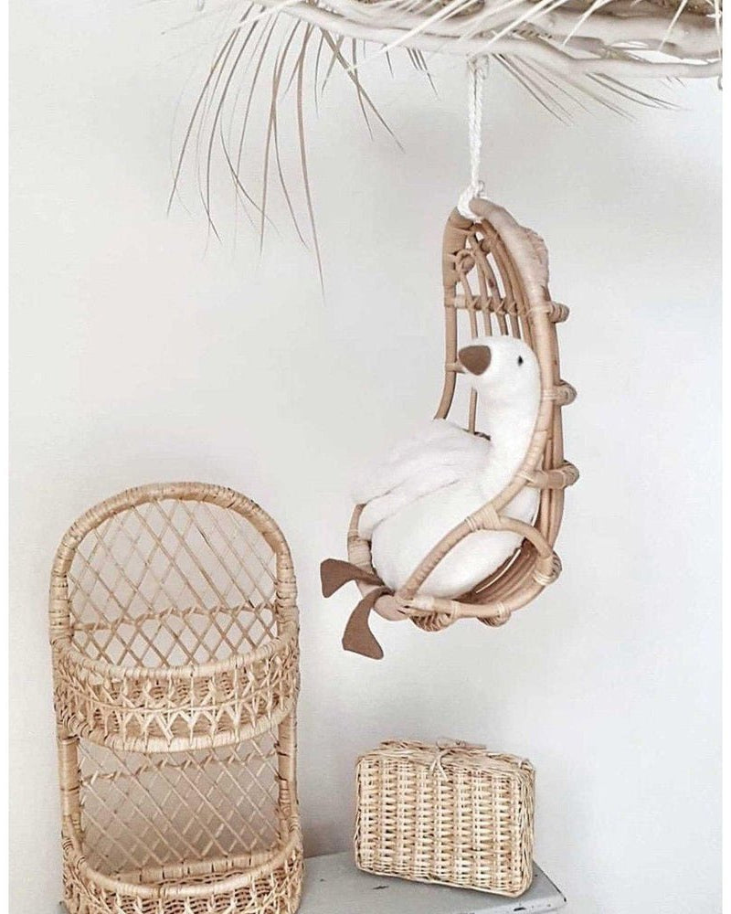 Chaise suspendue en rotin pour poupée - Accessoires poupée - Boutique LeoLudo - Poppie Toys
