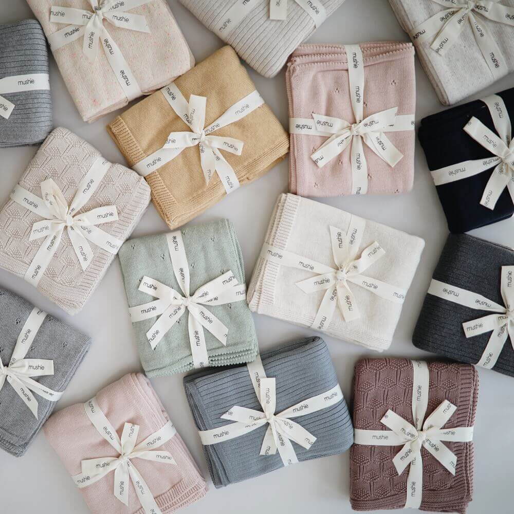 Couverture à pompons en tricot - Bleu marin foncé - Couvertures - Boutique LeoLudo - Mushie