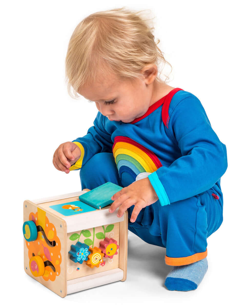 Cube d'activités Petilou - Jouets d'éveil - Boutique LeoLudo - Le Toy Van