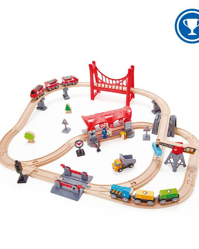 Ensemble de train urbain (51 pcs) - Ensembles de jeu - Boutique LeoLudo - Hape
