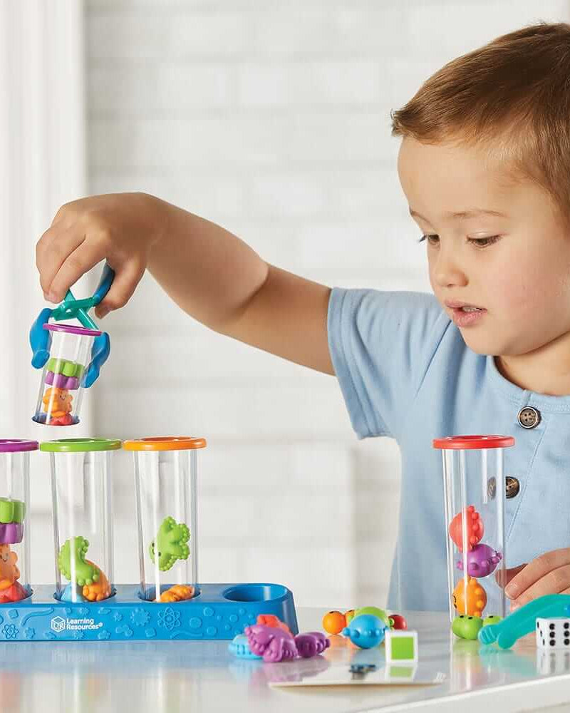 Ensemble de triage de motricité fine Silly Science - Jeux éducatifs - Boutique LeoLudo - Learning Resources