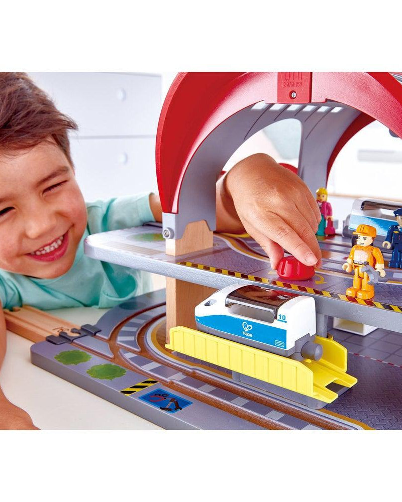 Gare de Grand City - Ensembles de jeu - Boutique LeoLudo - Hape