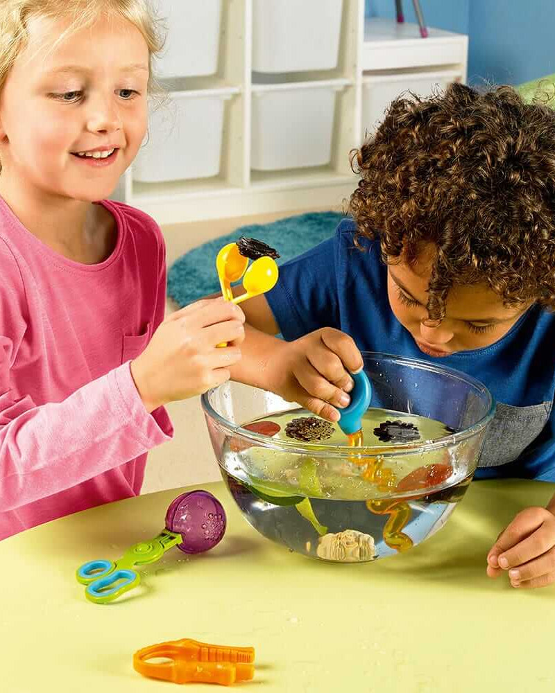 Kit d'outils de motricité fine Helping Hands - Jeux éducatifs - Boutique LeoLudo - Learning Resources
