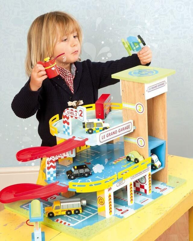 Le Grand Garage - Ensembles de jeu - Boutique LeoLudo - Le Toy Van