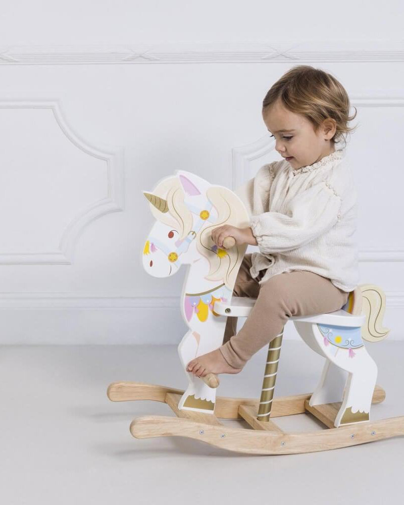 Licorne à bascule du carousel - Porteurs - Boutique LeoLudo - Le Toy Van