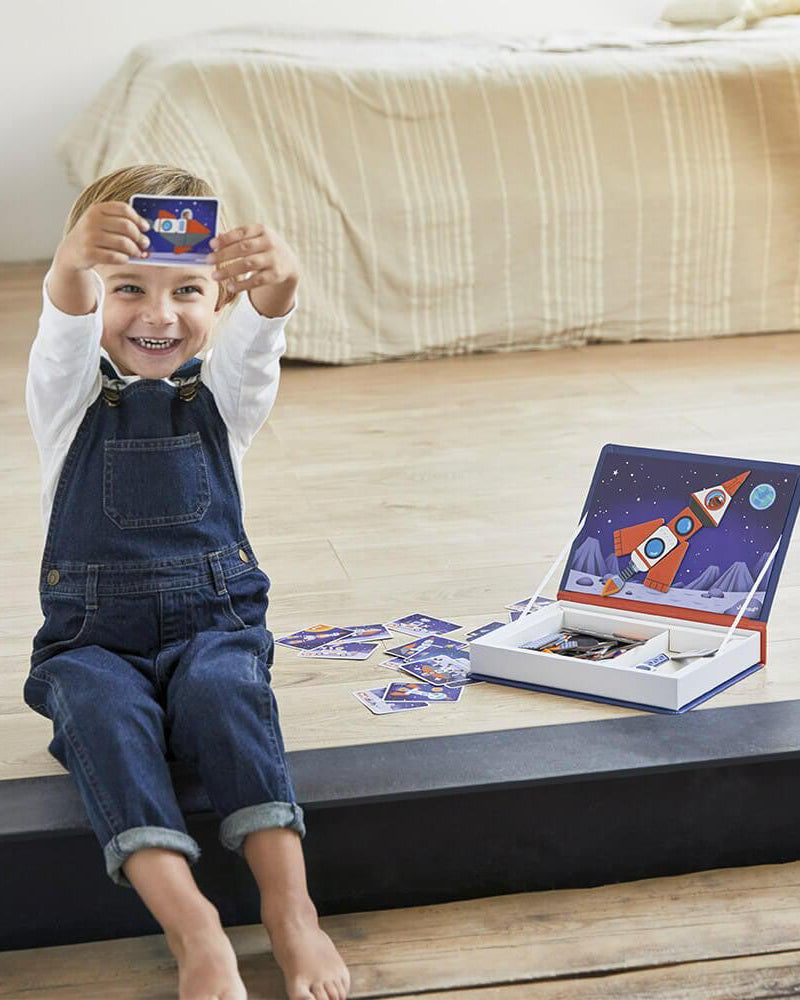 Magnétibook - Cosmos (52 mcx) - Jeux magnétiques - Boutique LeoLudo - Janod