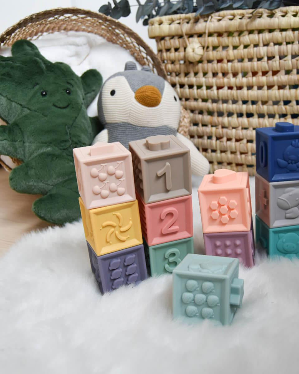 Mes premiers cubes éducatifs 3D - Jouets à trier & empiler - Boutique LeoLudo - BabyToLove