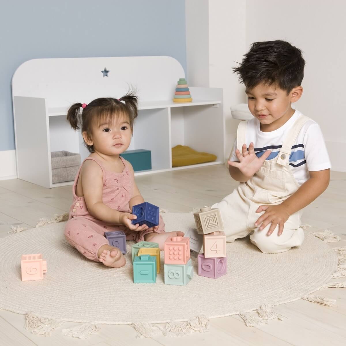 Mes premiers cubes éducatifs 3D - Jouets à trier & empiler - Boutique LeoLudo - BabyToLove