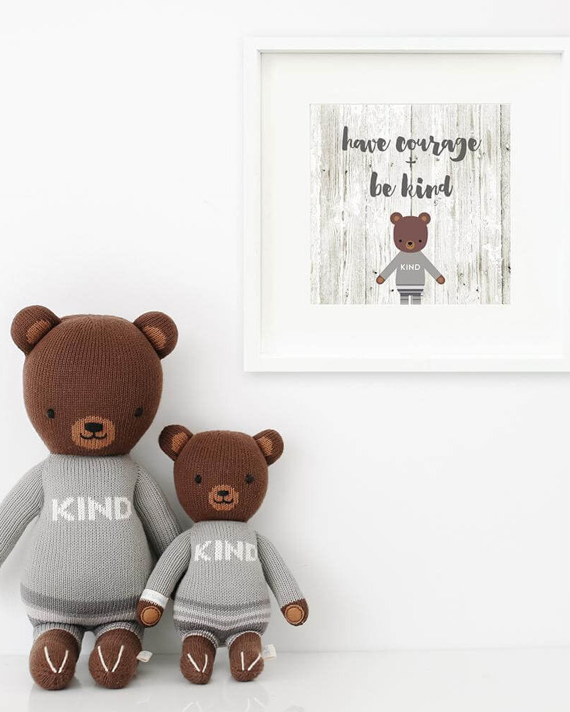 Peluche - Oliver l'ourson - Peluches - Boutique LeoLudo - cuddle + kind