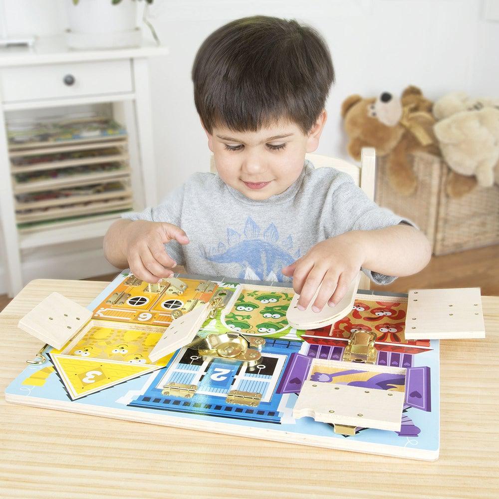 Planche avec portes à serrure-Melissa & Doug-Boutique LeoLudo