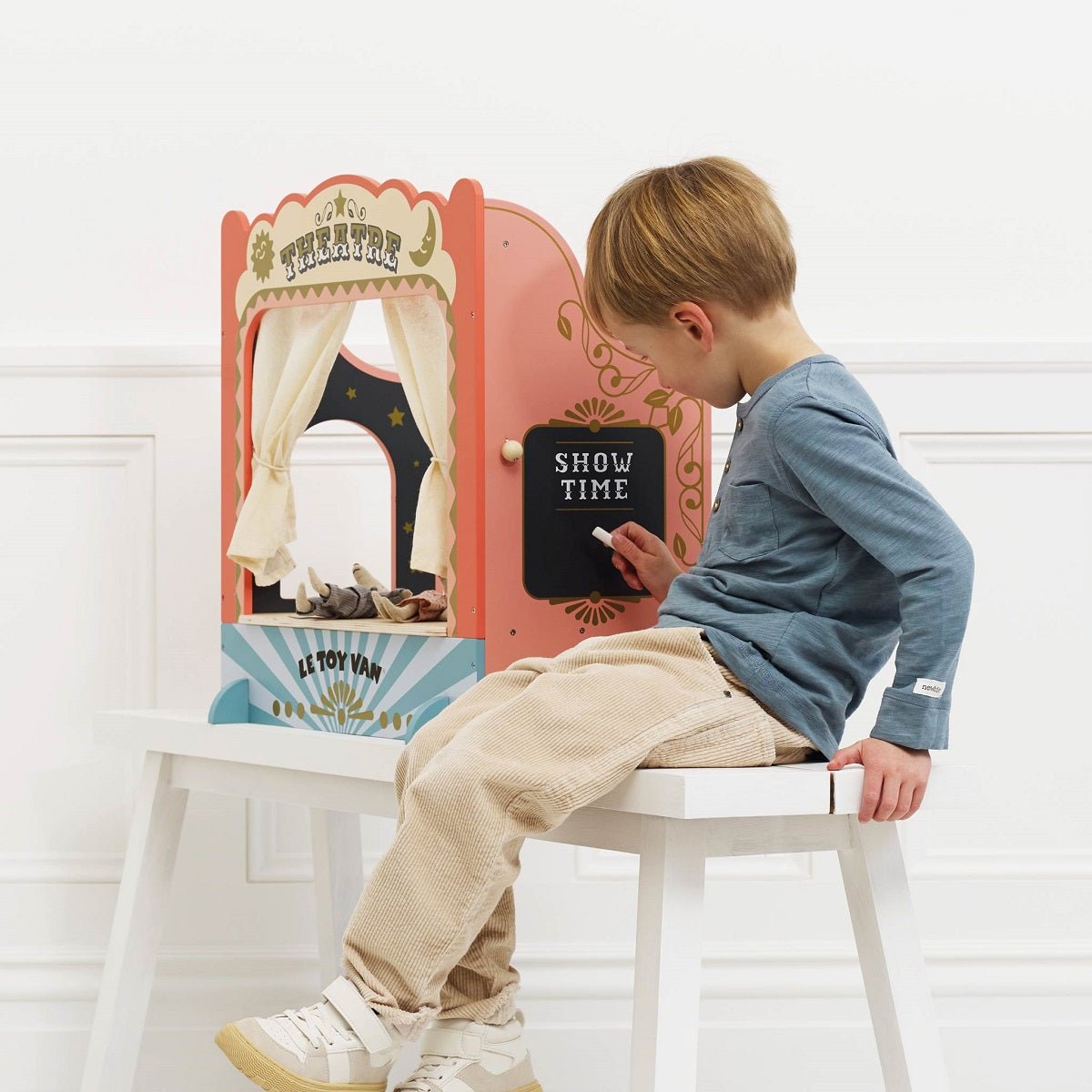 Théâtre de marionnettes féerique : laissez parler votre imagination !