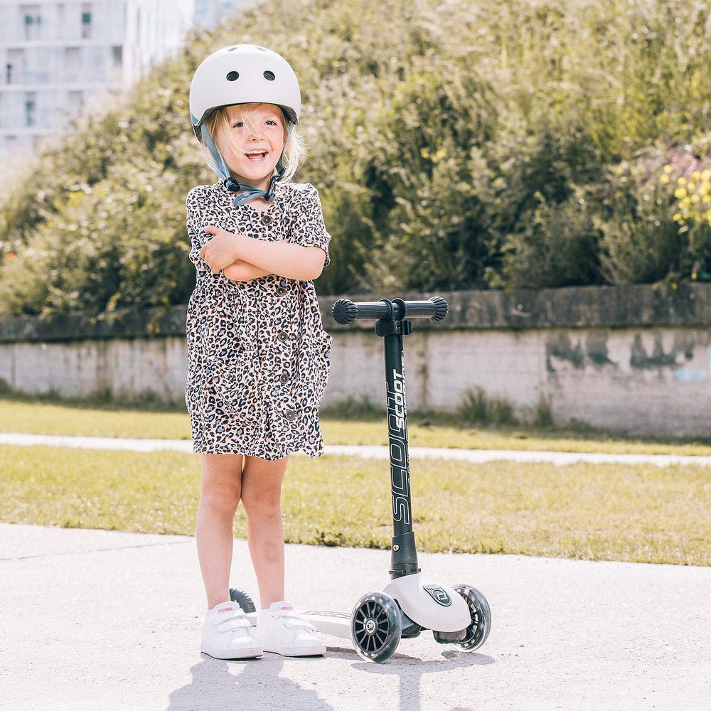 Casque Ash (S-M) - Confort et sécurité assurés ! Jeux d'extérieur- Boutique LeoLudo