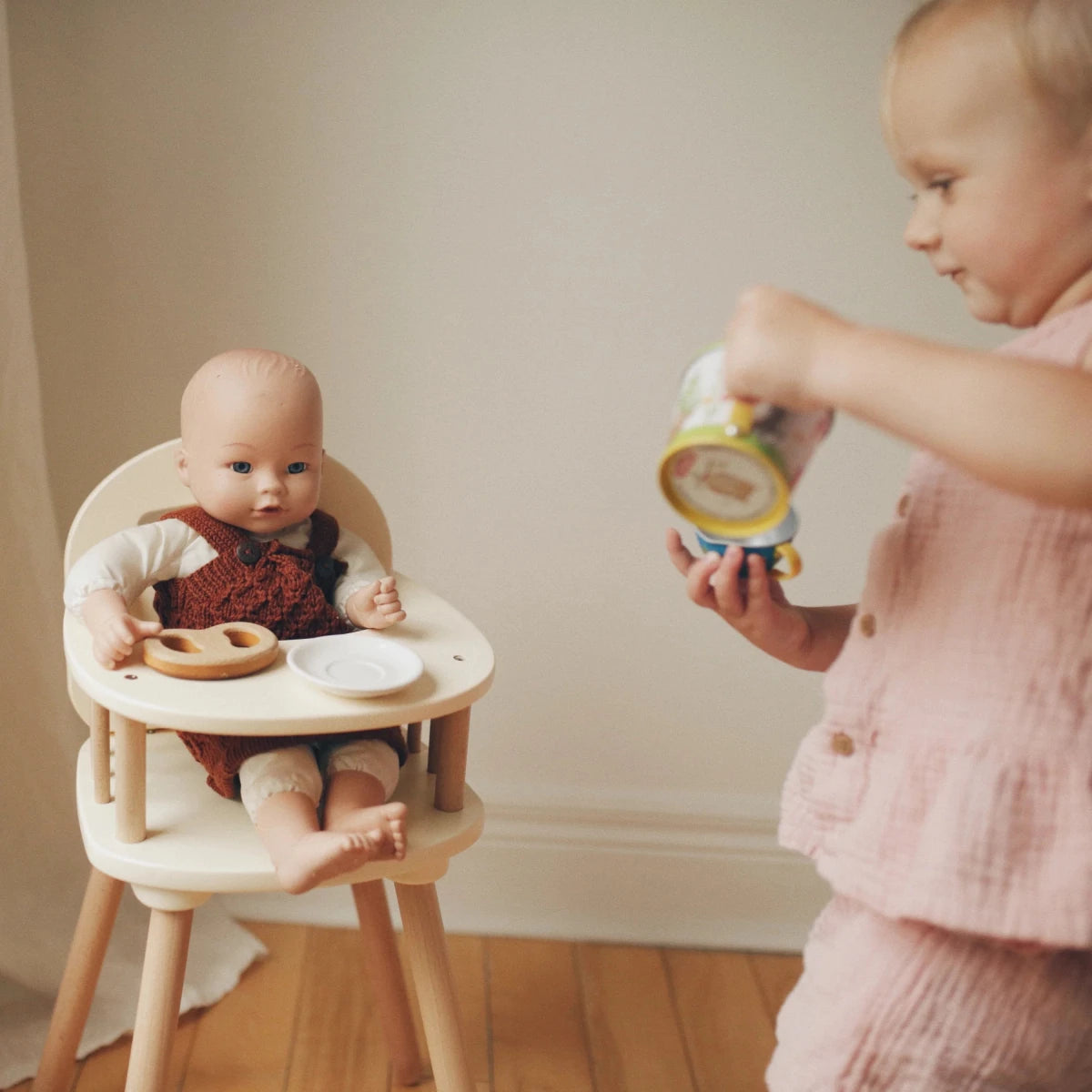 Chaise haute pour poupée en bois – Kinderfeets - Accessoires poupée - Boutique LeoLudo - Kinderfeets