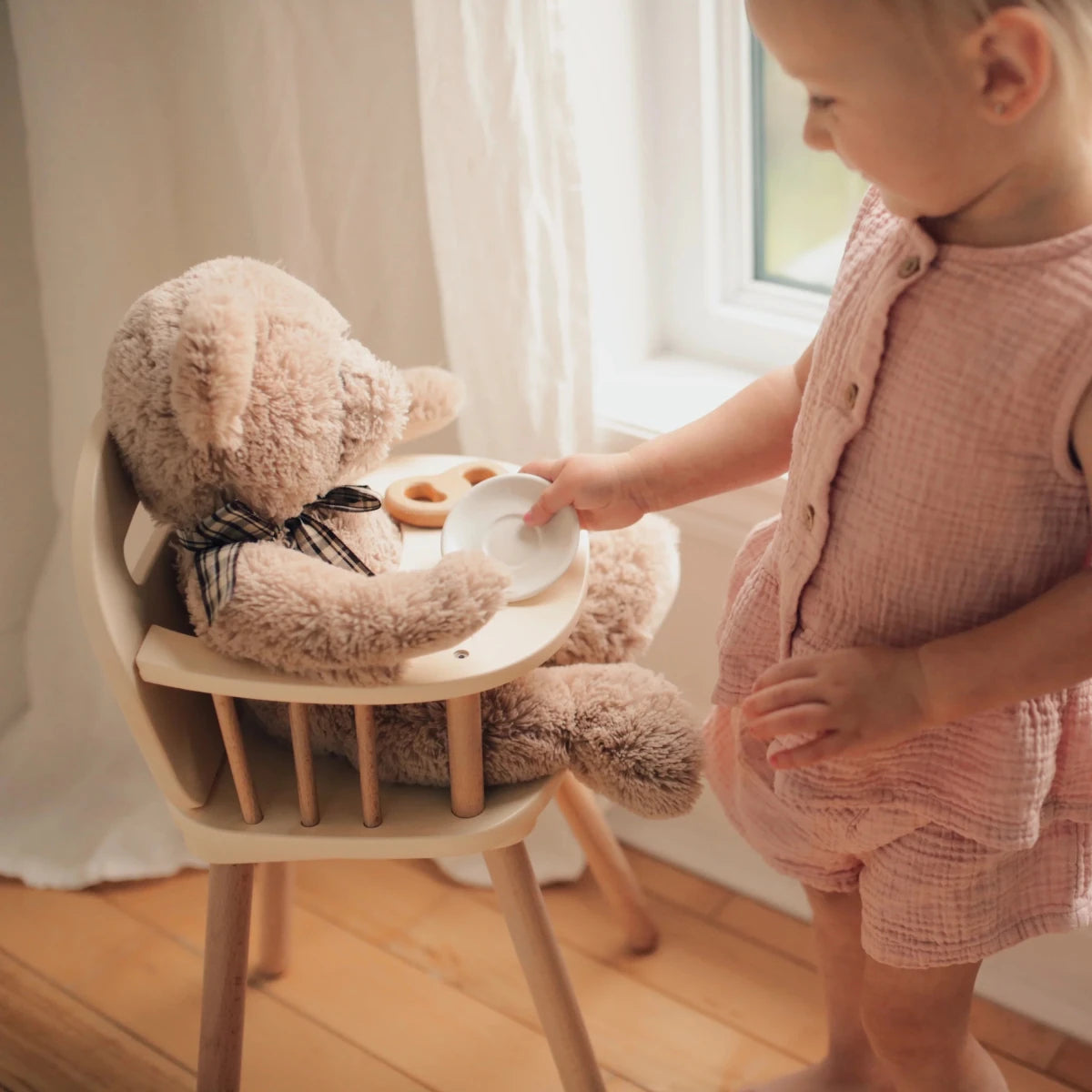 Chaise haute pour poupée en bois – Kinderfeets - Accessoires poupée - Boutique LeoLudo - Kinderfeets