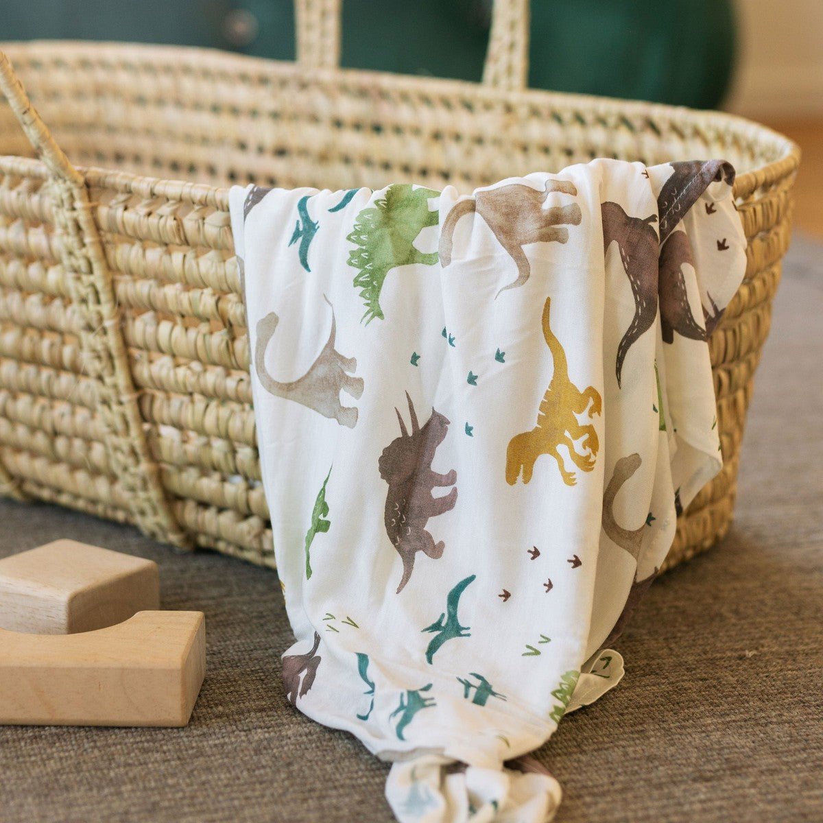 Couverture d'emmaillotage en tricot extensible - Dino Pals - Couvertures - Boutique LeoLudo - Little Unicorn