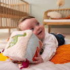 Cube d'activités sensorielles en tissu - Dino - Jouets d'éveil - Boutique LeoLudo - Little Big Friends