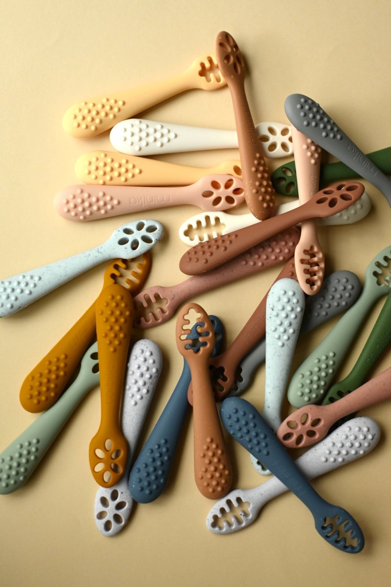 Cuillères d'apprentissage en silicone – Ensemble de 2 -Alimentation & repas- Boutique LeoLudo-Minika