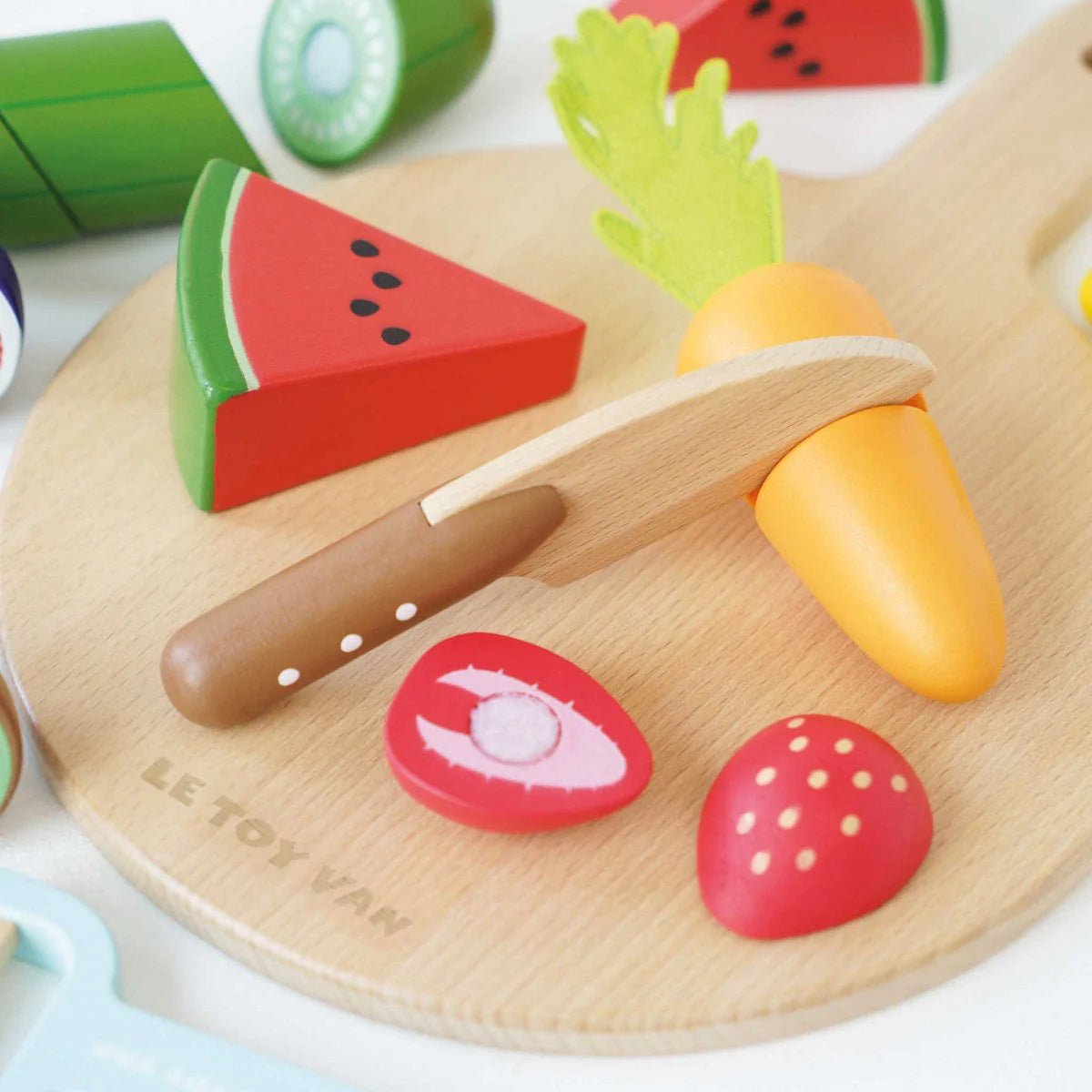 Ensemble planche à découper & aliments à trancher - Jouets d'imitation - Boutique LeoLudo - Le Toy Van